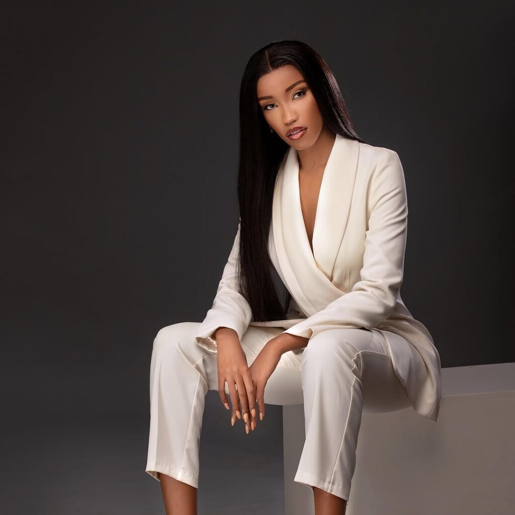 Irene Ng'endo making boss moves. Photo: Instagram