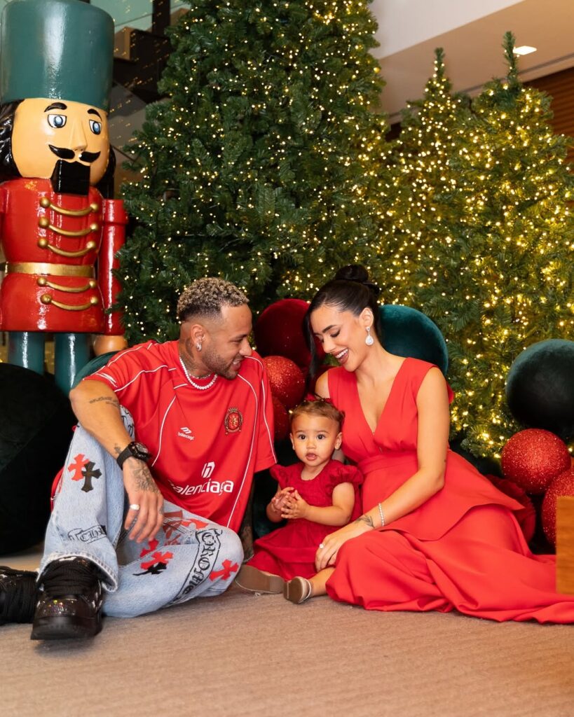 Neymar and his girlfriend Bruna Biancardi spending quality time with their adorable baby girl on Christmas Day. Photo: Bruna Biancardi/ Instagram