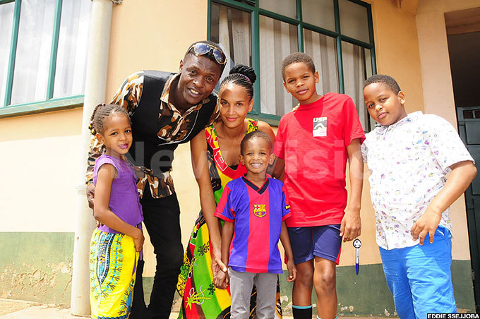 Jose Chameleone with his ex-wife Daniella Atim and their four kids while they were younger. Photo: Online