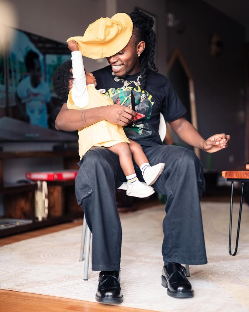 Bensoul on that daddy duties bonding with his daughter. Photo: Instagram