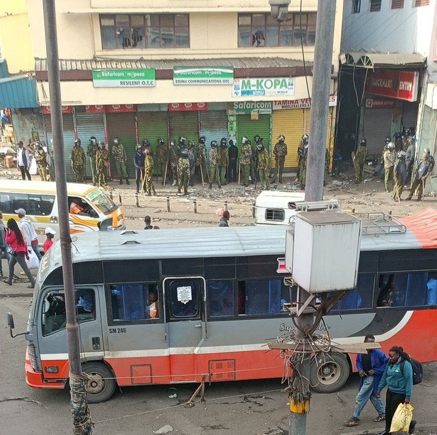 Heavy police presence outside the Quickmart OTC branch on June 26, 2025. Photo: Hanifa Adan/ X