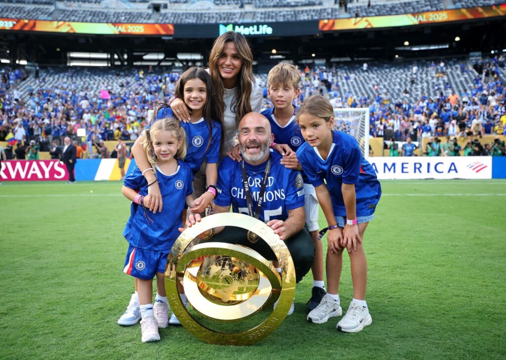 Chelsea Manager Enzo Maresca with his beautiful wife and kids. Photo: Instagram